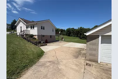 53996 Colerain Pike, Martins Ferry, OH 43935 - Photo 5
