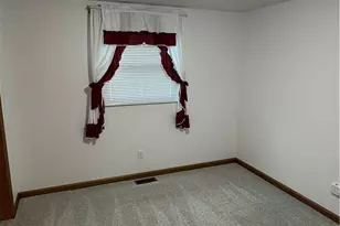 102 Broadview Dr, Cadiz, OH 43907 - Photo 15