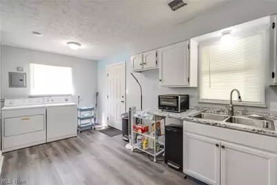 1022 Merton Avenue, Akron, OH 44306 - Photo 7