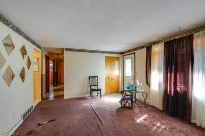 5622 Brentwood Avenue NW, North Canton, OH 44720 - Photo 5