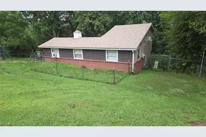 2074 Newark Road, Zanesville, OH 43701 - Photo 39