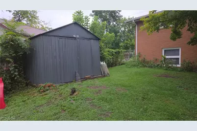 2074 Newark Road, Zanesville, OH 43701 - Photo 3
