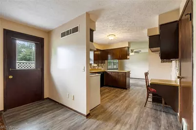 5411 Clay Street, Louisville, OH 44641 - Photo 9
