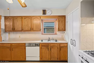 5701 Wichita Avenue, Loveland, OH 44144 - Photo 15
