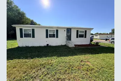 610 Sandpiper Lane, New Philadelphia, OH 44663 - Photo 3