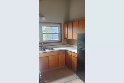 504 Larkin Avenue, Akron, OH 44305 - Photo 9