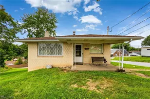 400 Wayne Ave, Weirton, WV 26062 - Photo 3