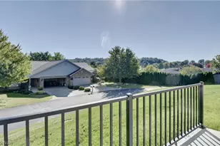 217 Pinehurst Dr, Dover, OH 44622 - Photo 41