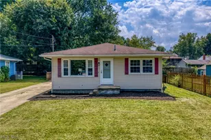 2876 Farmdale Rd, Akron, OH 44312 - Photo 1