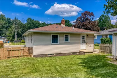 2876 Farmdale Road, Akron, OH 44312 - Photo 39