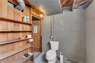 2557 9th St, Cuyahoga Falls, OH 44221 - Photo 33