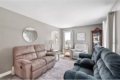 2557 9th Street, Cuyahoga Falls, OH 44221 - Photo 5