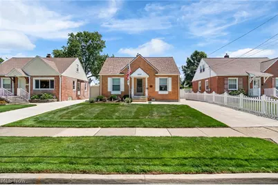 2557 9th Street, Cuyahoga Falls, OH 44221 - Photo 1