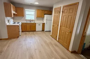 77 W Wood St, Lowellville, OH 44436 - Photo 3