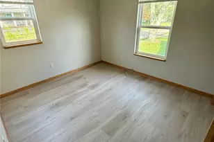77 W Wood St, Lowellville, OH 44436 - Photo 5