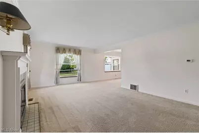 154 Hilltop Drive NW, Canton, OH 44708 - Photo 7