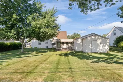 154 Hilltop Drive NW, Canton, OH 44708 - Photo 33