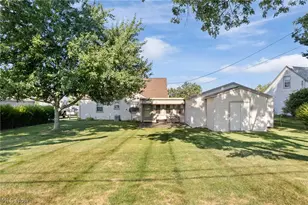154 Hilltop Dr NW, Canton, OH 44708 - Photo 33
