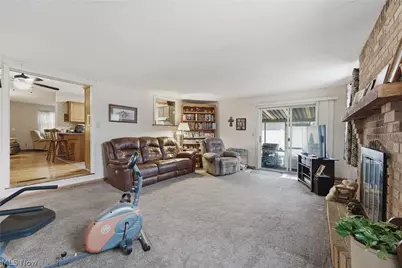 6965 Glenmere Avenue NE, Canton, OH 44721 - Photo 9