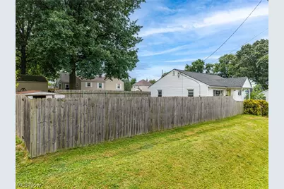 516 Franklin Avenue, Barberton, OH 44203 - Photo 3