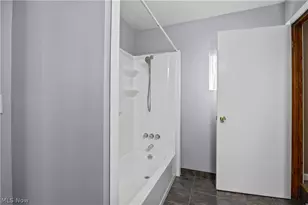 7723 W River Rd S, Elyria, OH 44035 - Photo 17