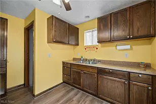 7723 W River Rd S, Elyria, OH 44035 - Photo 3
