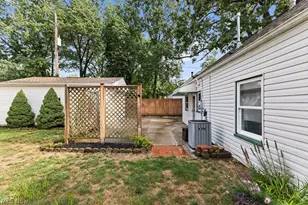 1960 Tudor St, Cuyahoga Falls, OH 44221 - Photo 5