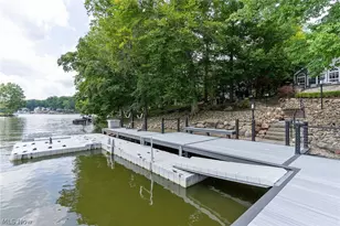 2264 Morning Star Dr, Roaming Shores, OH 44084 - Photo 9