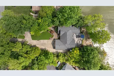 2264 Morning Star Drive, Roaming Shores, OH 44084 - Photo 3