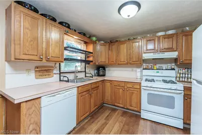 1404 Kendale Drive, Akron, OH 44314 - Photo 17