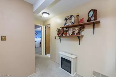 1404 Kendale Drive, Akron, OH 44314 - Photo 37