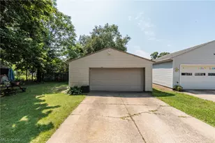 1404 Kendale Dr, Akron, OH 44314 - Photo 49