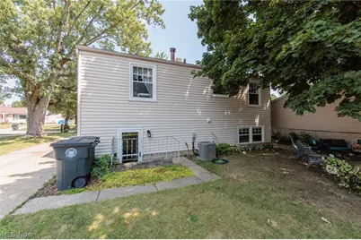 1404 Kendale Drive, Akron, OH 44314 - Photo 7
