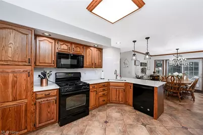 11660 Stone Creek Lane, Concord Twp, OH 44077 - Photo 3