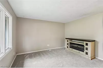 8278 Dallas Drive, Mentor, OH 44060 - Photo 11