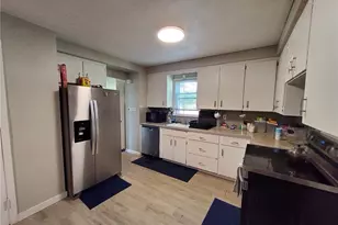 4113 Stonehaven Rd, Loveland, OH 44121 - Photo 5