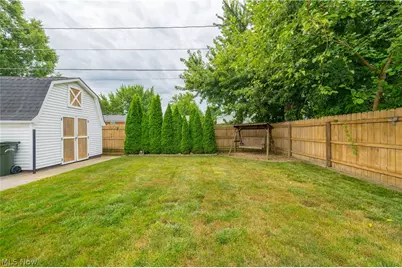 845 Jamestown Avenue, Elyria, OH 44035 - Photo 47