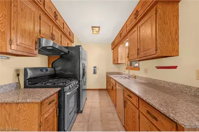 845 Jamestown Avenue, Elyria, OH 44035 - Photo 13