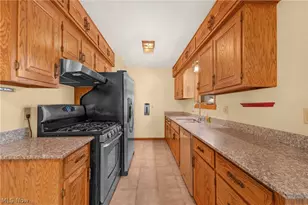 845 Jamestown Ave, Elyria, OH 44035 - Photo 13