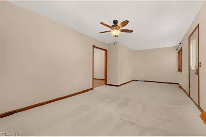 845 Jamestown Avenue, Elyria, OH 44035 - Photo 7