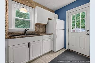 912 Hunt Street, Akron, OH 44306 - Photo 9