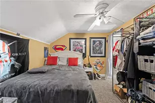 912 Hunt St, Akron, OH 44306 - Photo 17