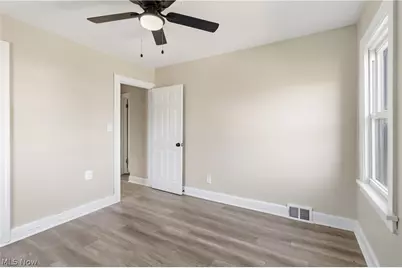 14020 Rexwood Avenue, Loveland, OH 44105 - Photo 17