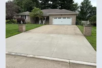 3986 April Drive, Uniontown, OH 44685 - Photo 3