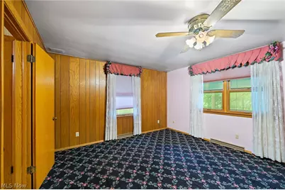270 Benton Street, Austintown, OH 44515 - Photo 17