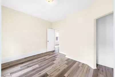1366 W 87th Street, Loveland, OH 44102 - Photo 7