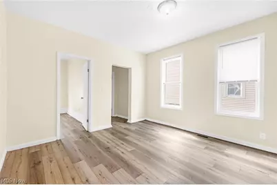 1366 W 87th Street, Loveland, OH 44102 - Photo 5