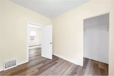 1366 W 87th Street, Loveland, OH 44102 - Photo 9