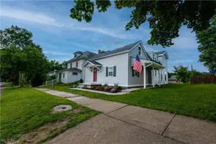 223 High St SE, Canal Fulton, OH 44614 - Photo 1
