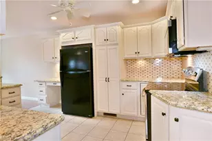 8121 Hitchcock Rd, Boardman, OH 44512 - Photo 17